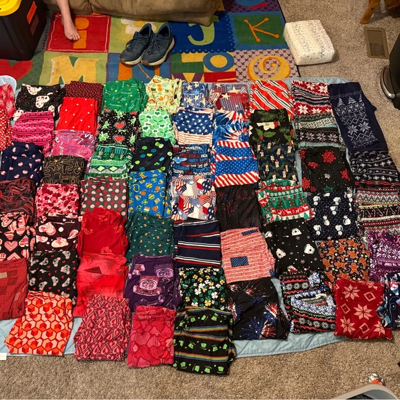 Multiple Leggings lularoe - Picture 4 of 16